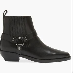 New Madewell Black Leather Ankle Booties.